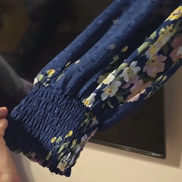 Premier Amour Navy long sleeve lined maxi dress. Front and back deep v neck line - Picture 5 of 8